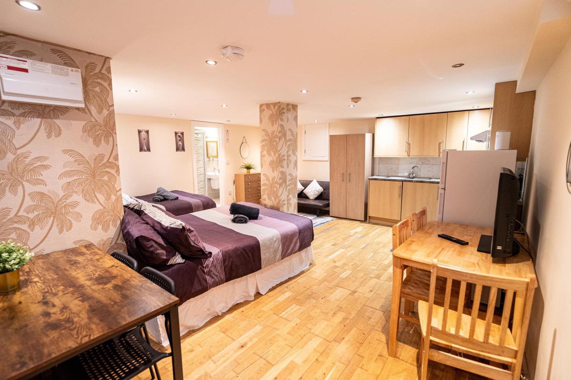 Large 2min To Hendon Station Apartment *