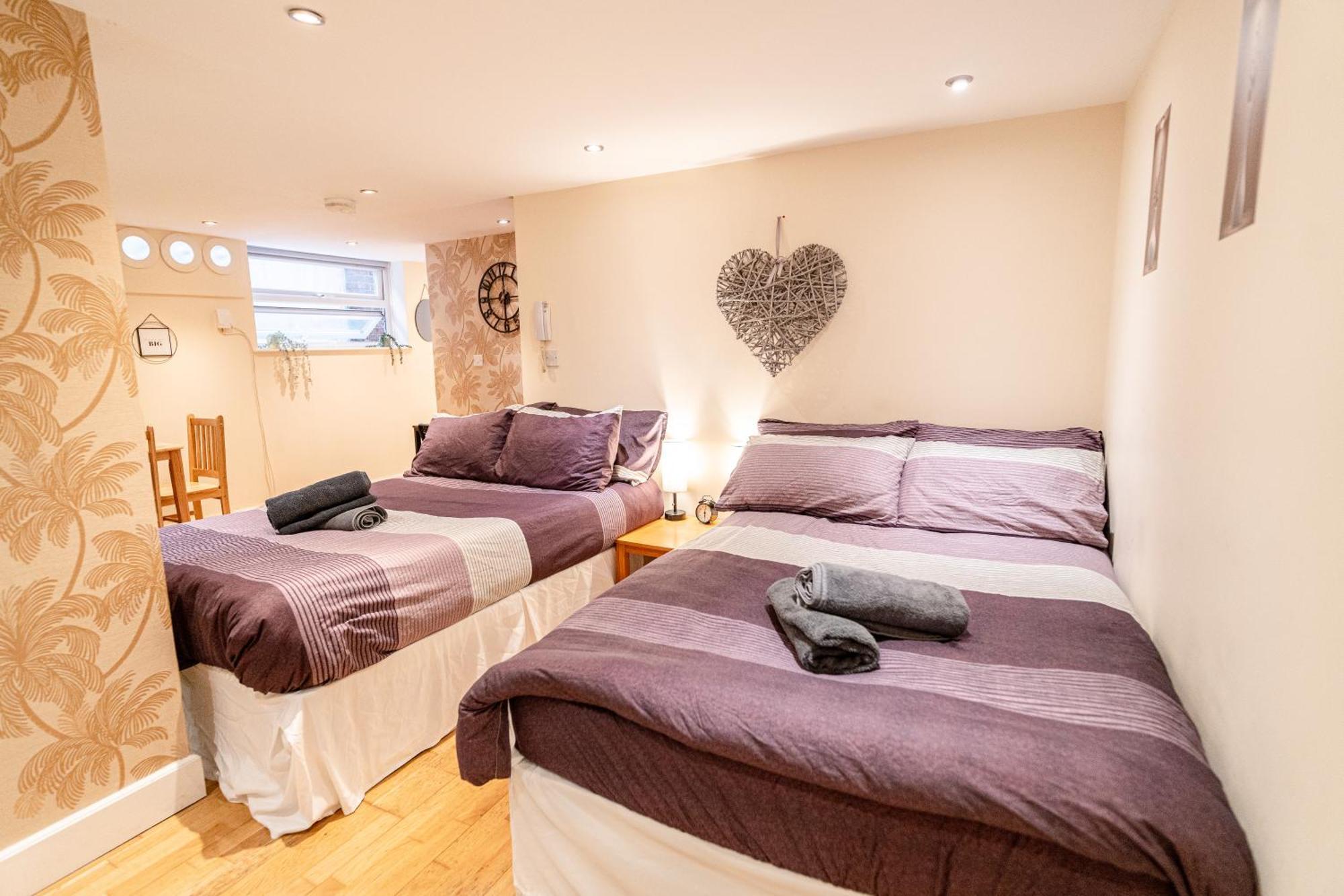 Large 2min To Hendon Station Apartment *